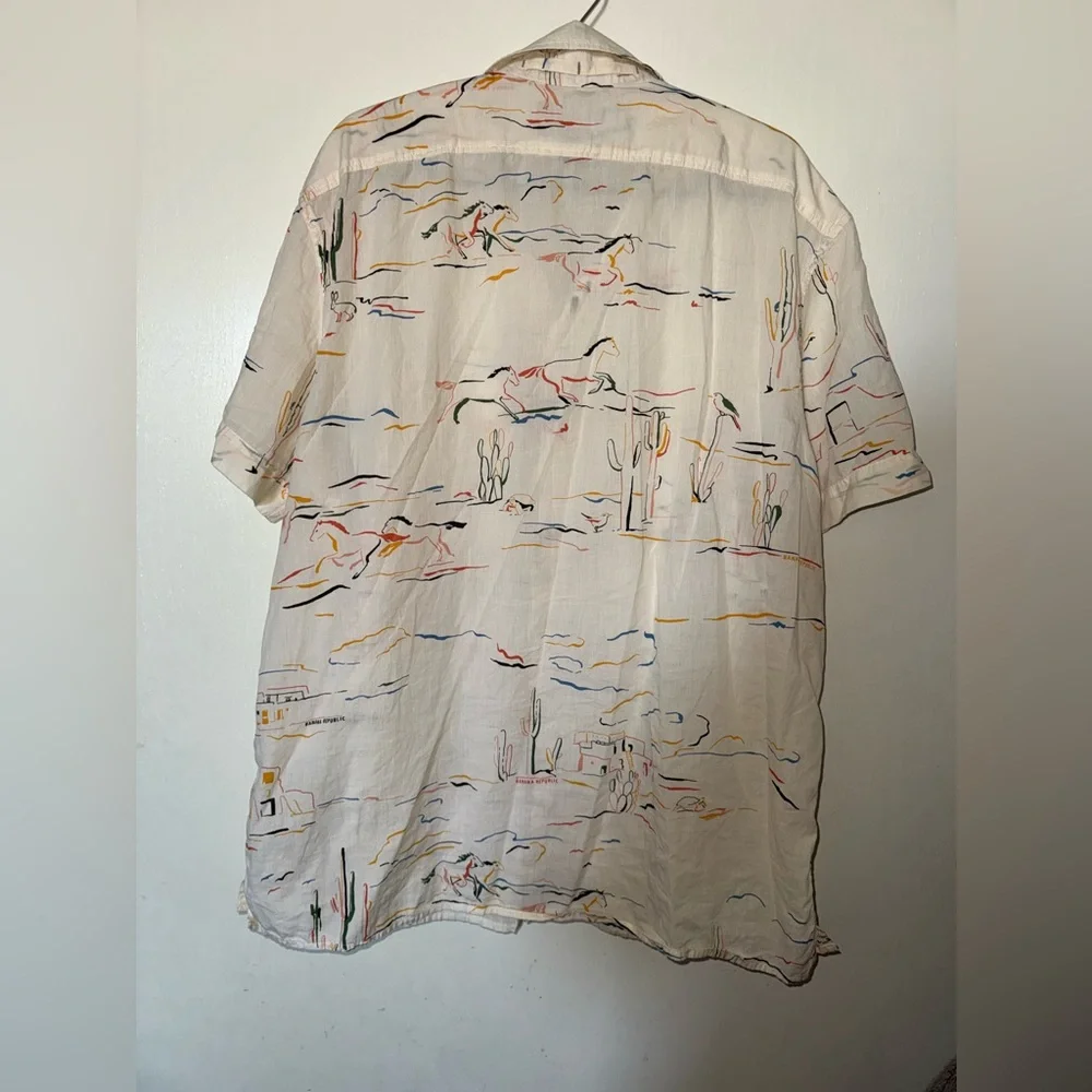 Banana Republic White Casual Button Down Shirt